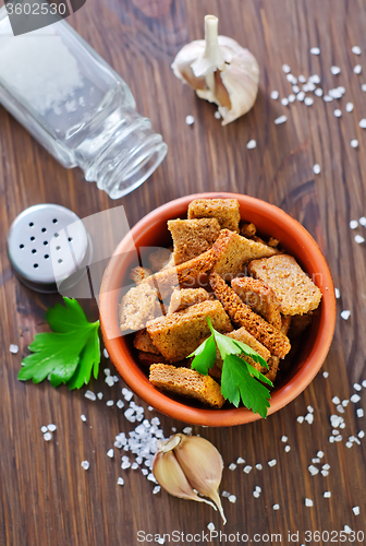 Image of toasts with salt and garlic