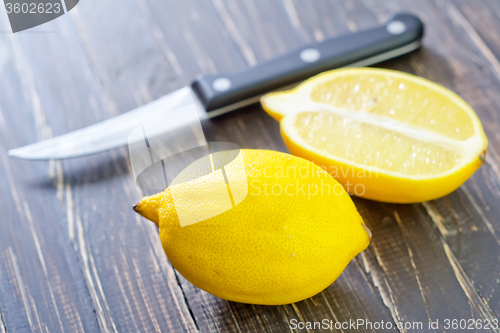 Image of fresh lemons