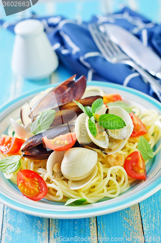 Image of pasta with seafood