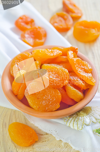 Image of dried apricots