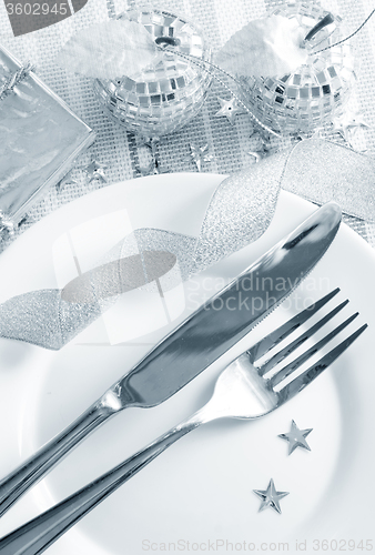 Image of place setting for christmas with star