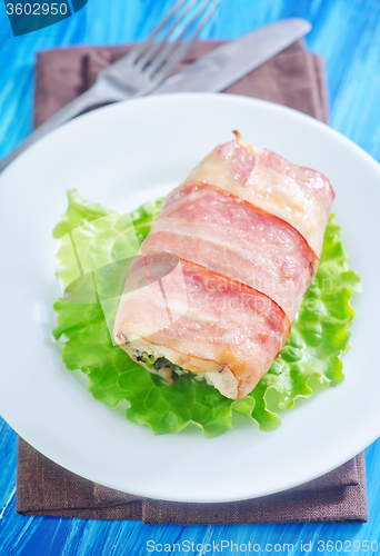 Image of chicken roll with bacon