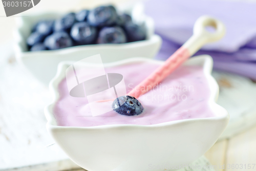 Image of blueberry and yogurt