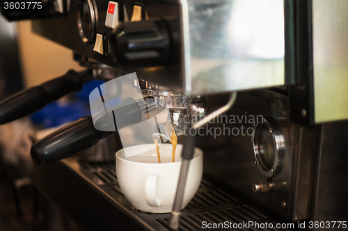 Image of preparing coffee in cafe