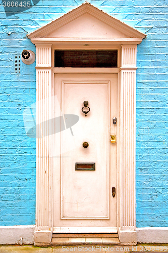 Image of notting   hill  area  in  old   blue  wall  