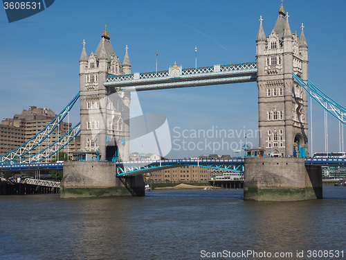 Image of Tower Bridge in London