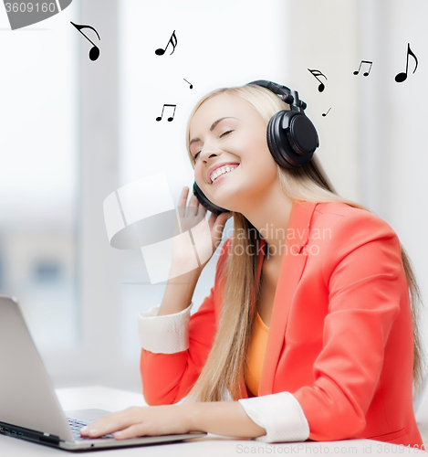 Image of woman with headphones