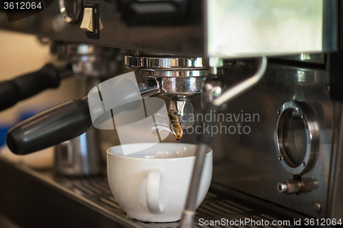 Image of preparing coffee in cafe