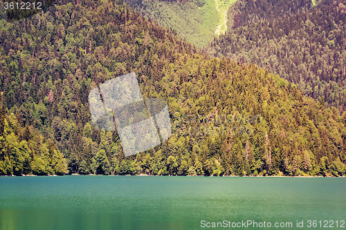 Image of A picturesque lake surrounded by high mountains.