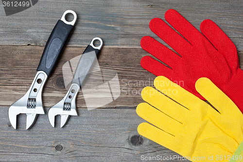 Image of working gloves and gas wrenches