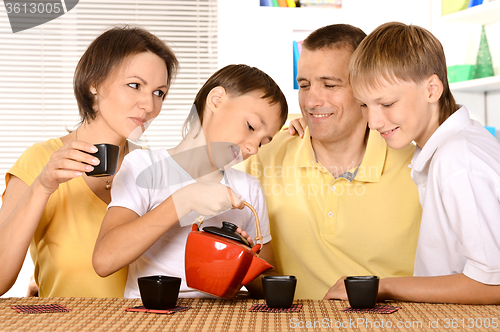 Image of Family drinking tea 