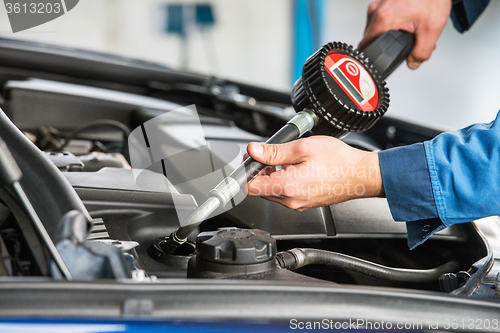 Image of Oil change with an electronic dosage system