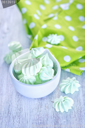 Image of mini meringues