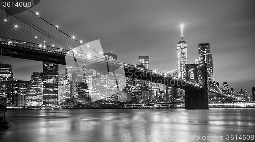 Image of Brooklyn bridge at dusk, New York City.