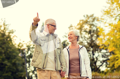 Image of senior couple in park