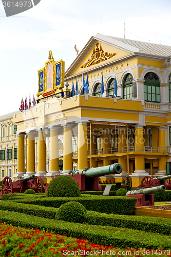 Image of   cannon bangkok in thailand   architecture  garden  steet