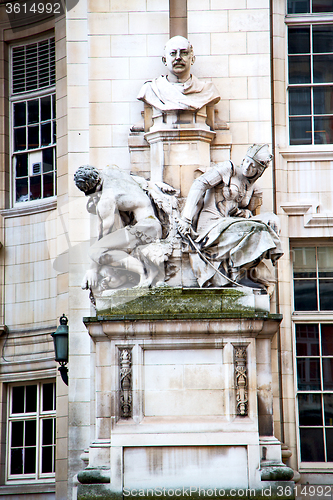 Image of marble and statue in old city of  england