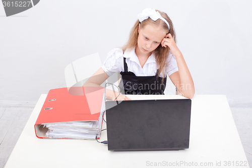 Image of Girl using his laptop computer