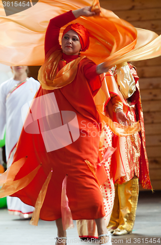 Image of Indian dancers on a scene