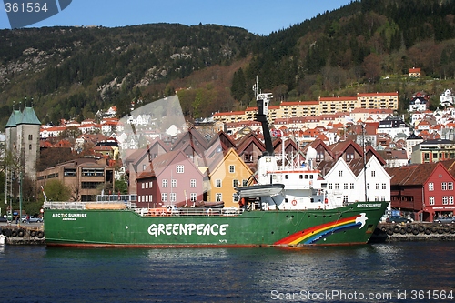 Image of Greenpeace Artic Sunrise ship in Bergen