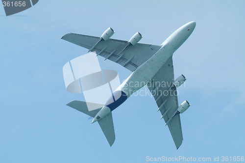 Image of Wide-body airliner from below