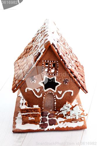 Image of gingerbread house 