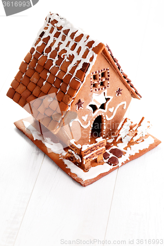 Image of gingerbread house 