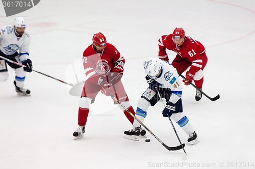 Image of D. Boyd (41) vs I. Golovkov (52) and M. Afinogenov (61)