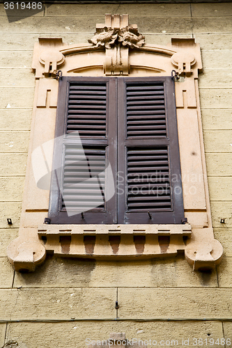 Image of window  varese palaces italy azzate     abstract      wood  blin