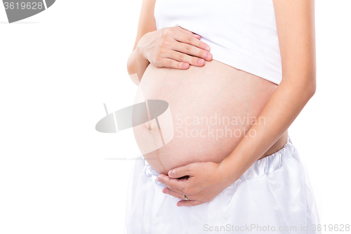 Image of Belly of pregnant woman 