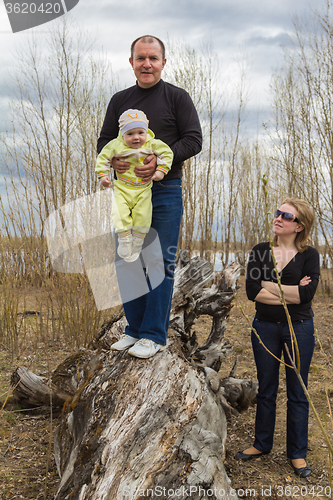 Image of Dad mom and son   