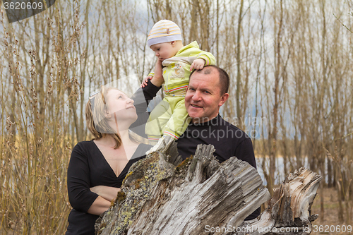 Image of Dad mom and son   