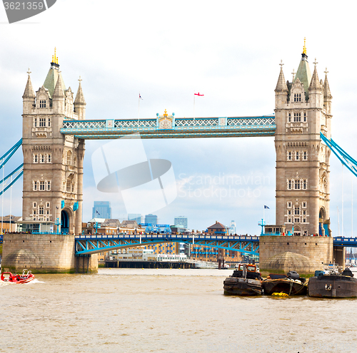 Image of london tower in england old bridge and the cloudy sky