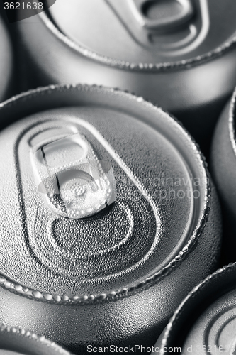 Image of Can of soft drink 