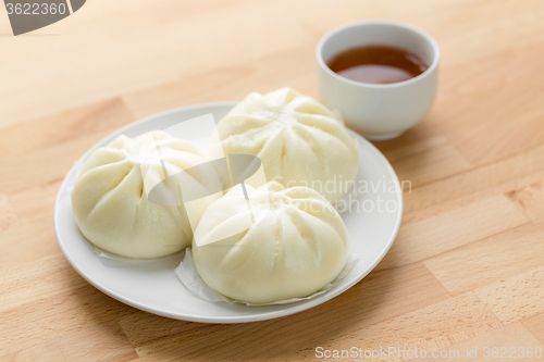 Image of Chinese tea and steamed bun