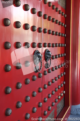 Image of Chinese temple doorway