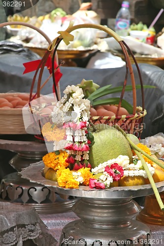 Image of Thai buddhist offerings
