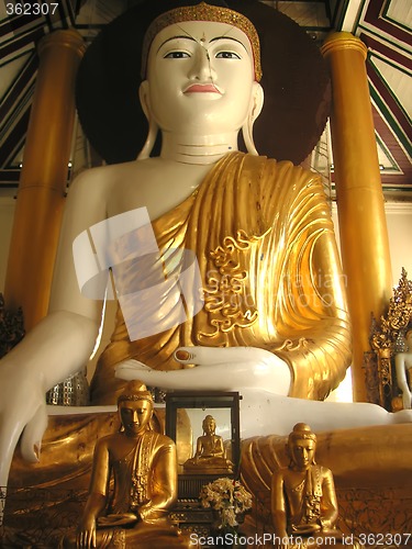 Image of Buddha statue