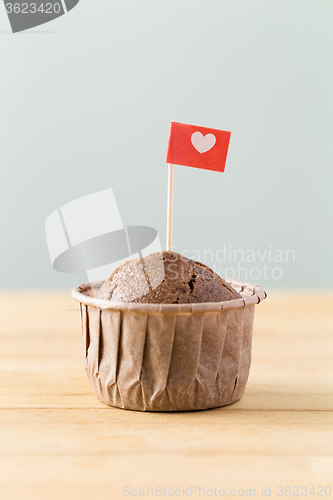 Image of Flag on muffin with heart shape