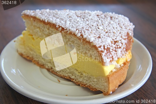 Image of Cake with icing