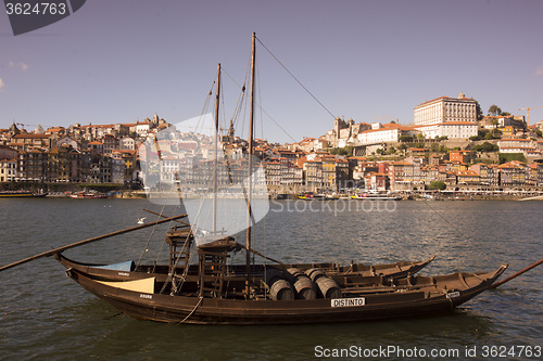 Image of EUROPE PORTUGAL PORTO RIBEIRA OLD TOWN DOURO RIVER