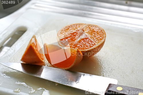 Image of Cut oranges