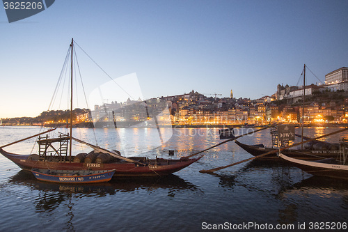 Image of EUROPE PORTUGAL PORTO RIBEIRA OLD TOWN DOURO RIVER