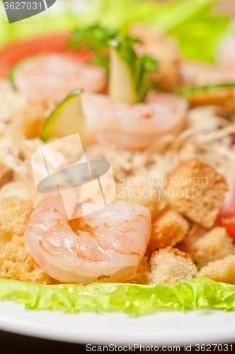 Image of salad with shrimp