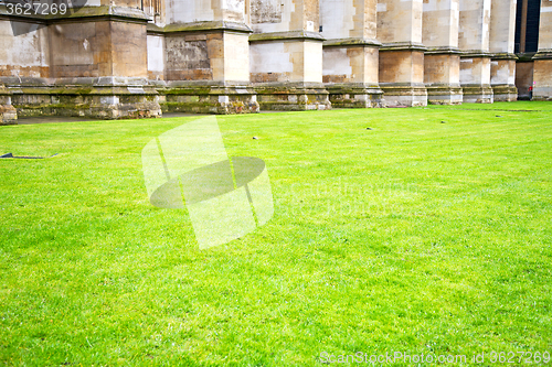 Image of british     in  grass london england old   