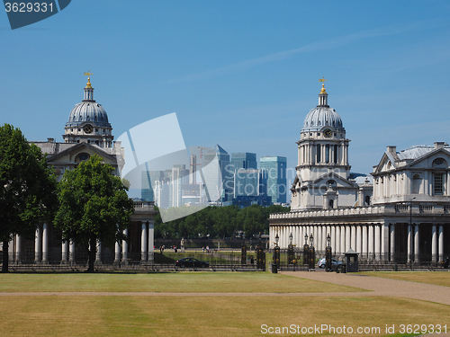 Image of Canary Wharf in London