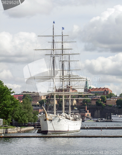 Image of Sailing ship