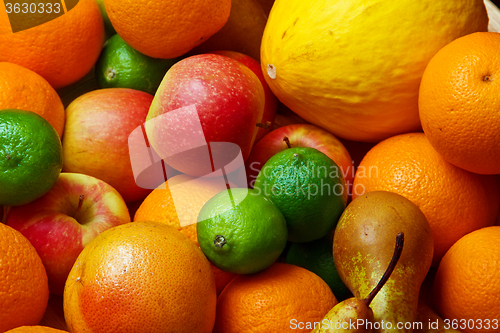 Image of Plate of fruits