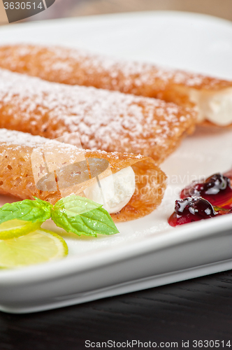 Image of Sicilian cannoli at plate