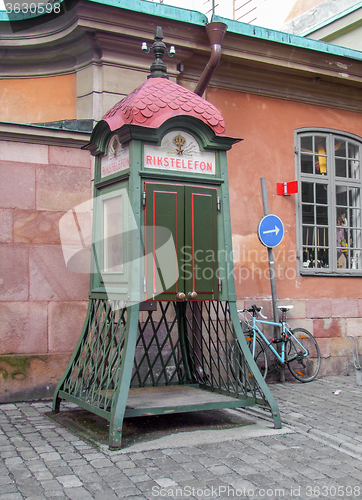 Image of historic phone box